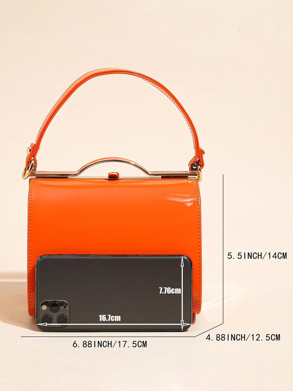 Cuir verni élégant et minimaliste