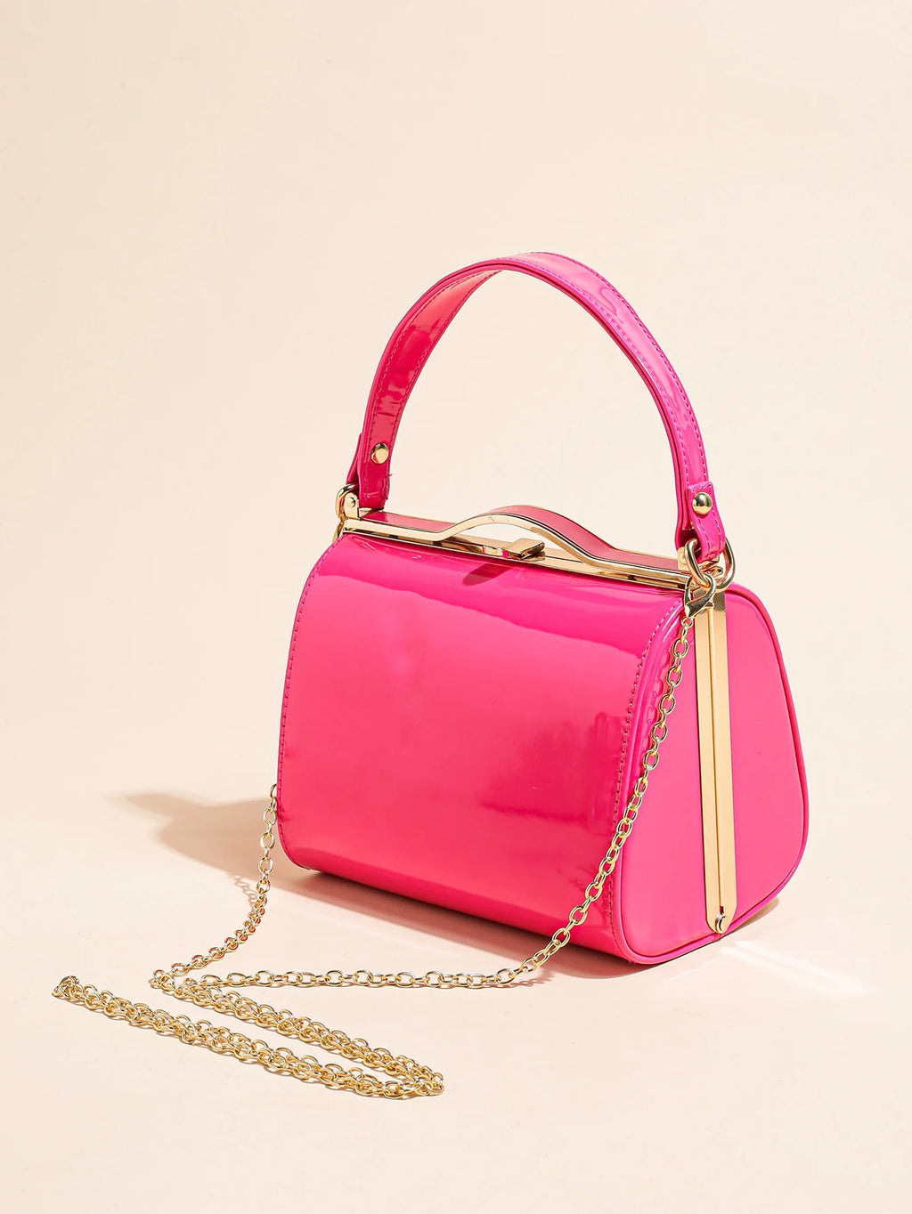Cuir verni élégant et minimaliste